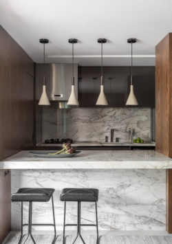 Calacata-Branco-e-Cinza